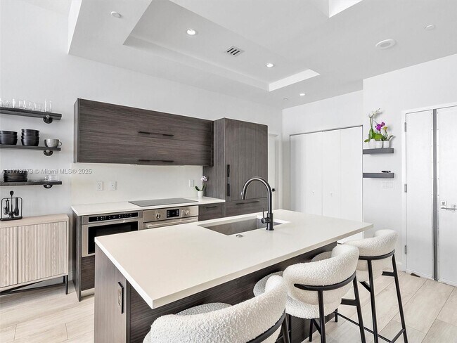 Photo - 55 SW 9th St Unit 4309
