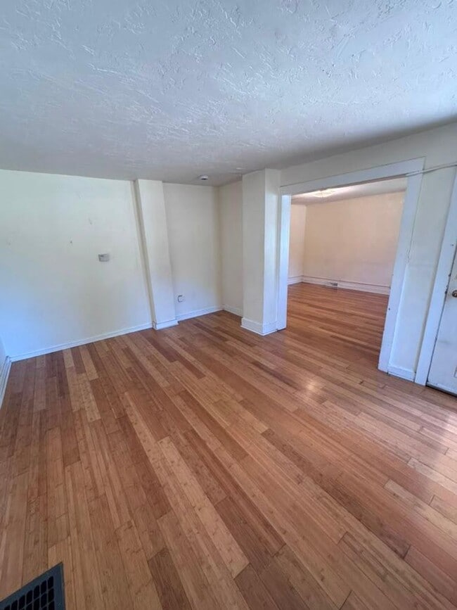 Photo - 734 Williamson St Unit 734