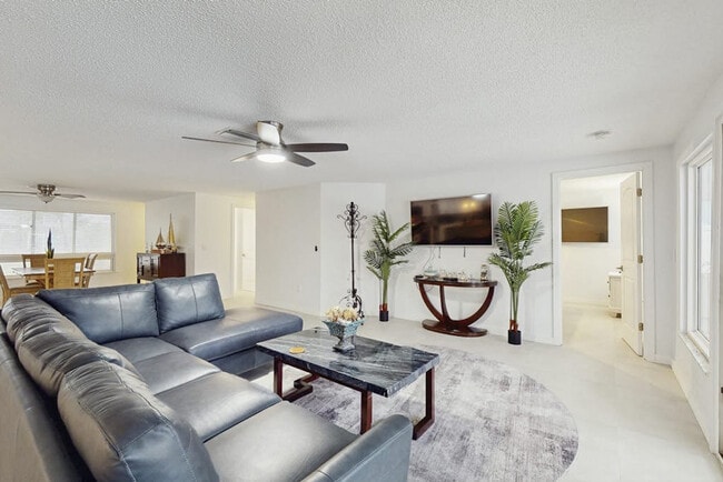 Photo - 231 Willow Ave Unit SI ID1591440P