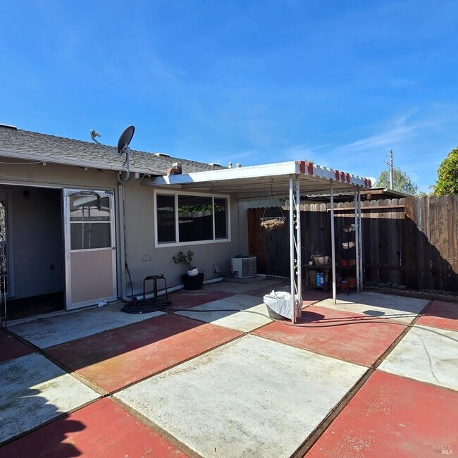 Photo - 121 Sequoia Dr