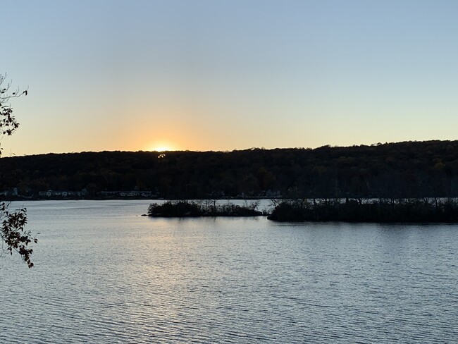 Enjoy direct water views from your window. - 11R Lake Dr House