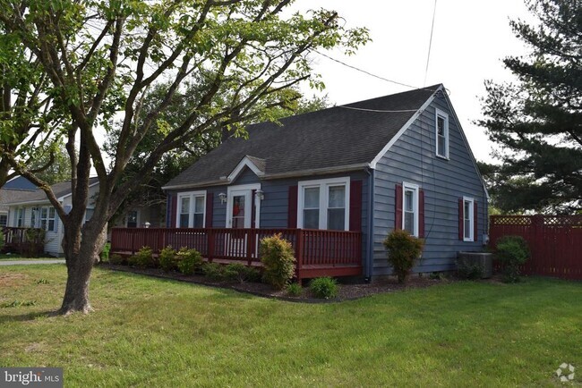 Building Photo - 612 Bennett St Rental