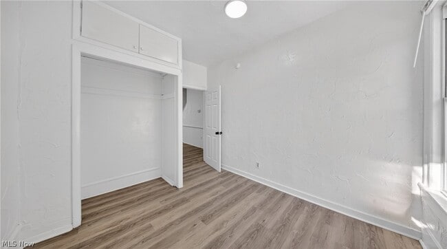 Building Photo - 511 Brown St