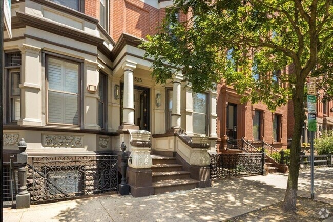 Building Photo - 825 Washington St Unit 3B Rental