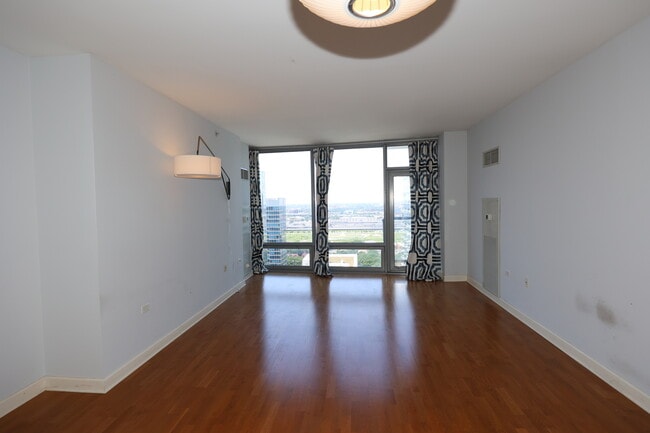 Photo - 100 E 14th St