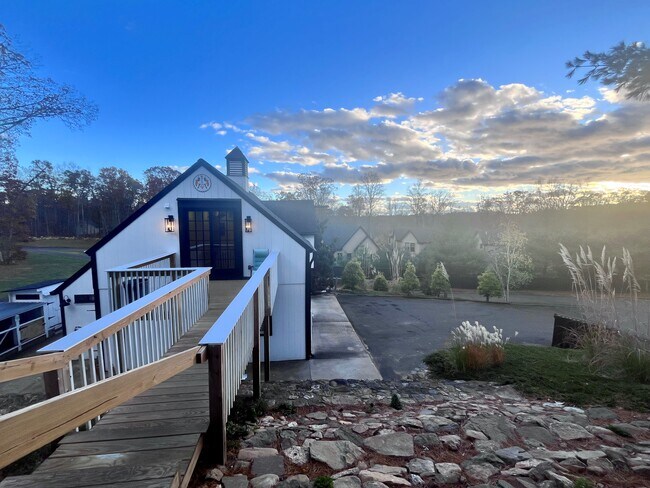 Photo - 2614 Boston Post Rd Unit 2618A-Li'l Barn