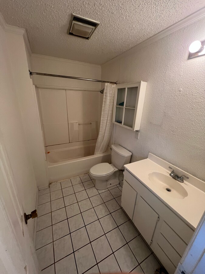 Photo - 1715 Walnut St