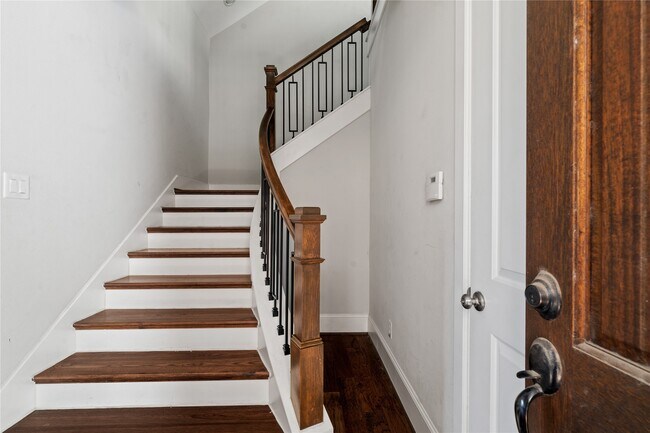 Photo - 6759 Highclere Manor Ln