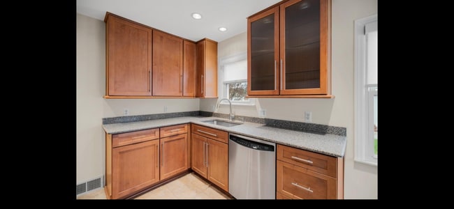 Photo - 4252 Mandalay Ave