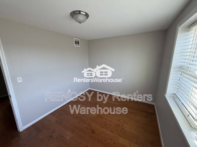 Photo - 611 Cheraton Rd