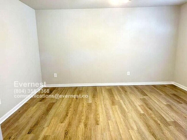 Photo - 15815 Meridian Ave