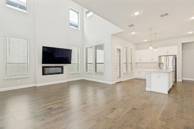 13050 Scissortail Dr