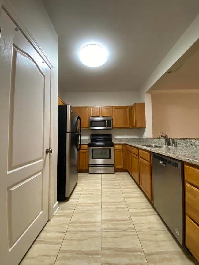 Photo - 417 Twin Lakes Ln