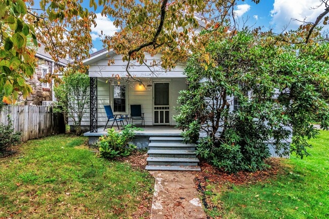 Photo - 120 Fountain Way