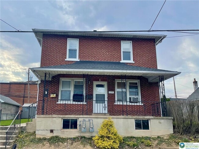 Building Photo - 2396 Washington Ave