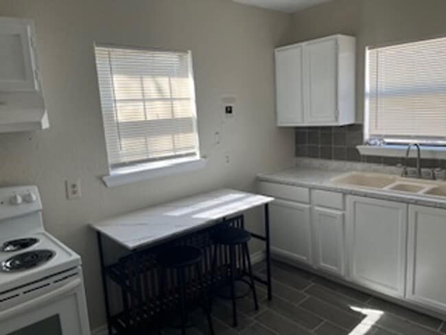 Photo - Charming & Efficient