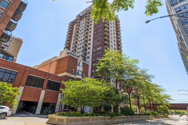 Building Photo - 1529 S State St Unit PH-1 Rental