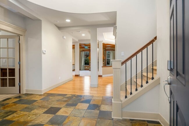 Photo - 23530 NE 13th Pl