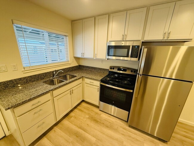 Photo - 950 Modesto Ave Unidad 8