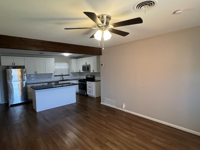 Photo - 1623 Parkdale Dr