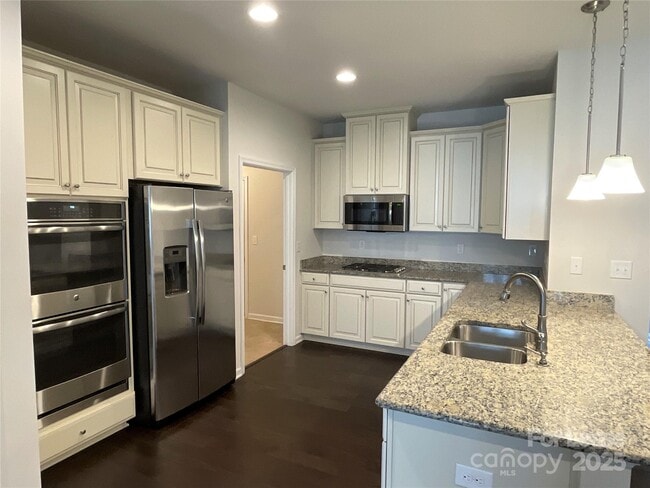 Photo - 11060 Discovery Dr NW
