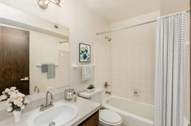 Photo - 4443 Mobile Dr