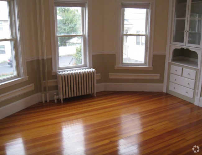 Building Photo - 18 Bigelow St Unit 1 Rental