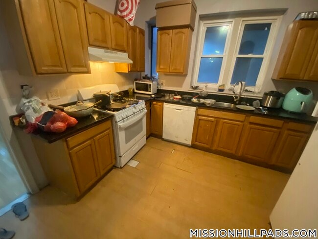 Photo - 1460 Tremont St Unidad 4