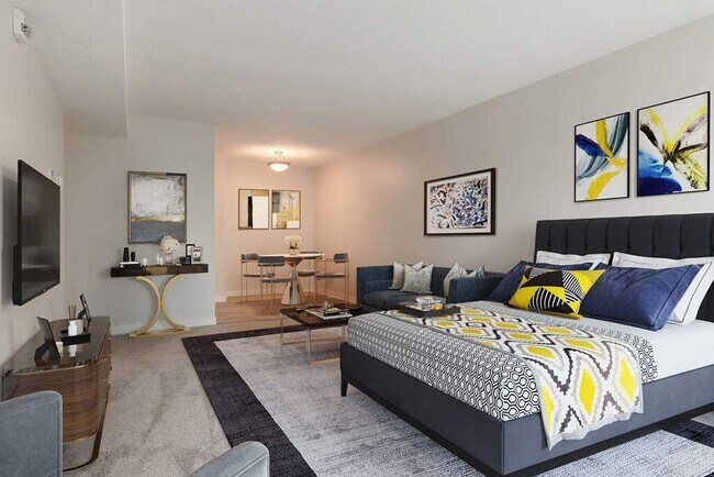 Photo - Fairway Plaza