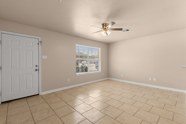 Photo - 233 E Craven Ave
