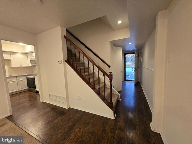 Photo - 1005 Worthington Dr