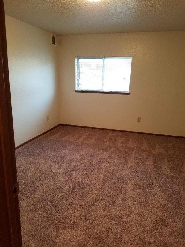 Photo - Camarae Arms