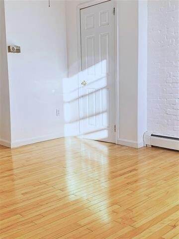 Photo - 200 Wayne St