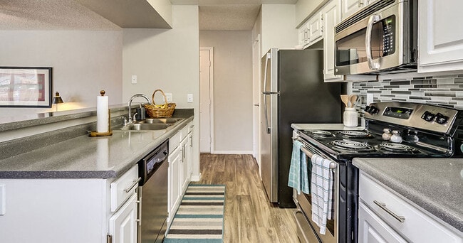 Madera Point Apartments