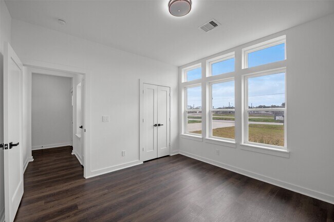 Photo - 7430 Avenue E