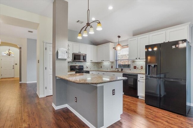 Photo - 1608 Goddard Bluff Dr