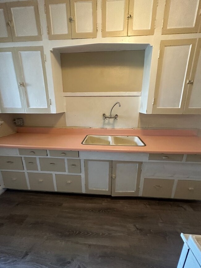Photo - 412 SE 15th- Four Plex Unit 3