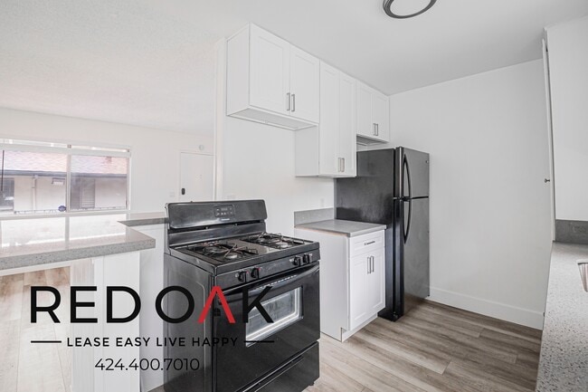 Photo - 630 N Cerritos Ave Unidad 212