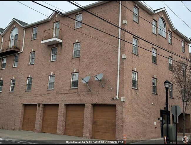 Building Photo - 401 Bergenline Ave Unit 13 Rental