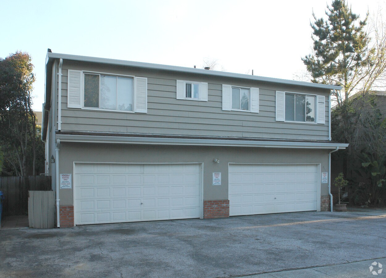 Photo - 829 Blair Ave