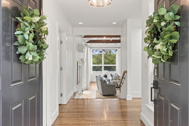 Photo - 65 Starboard Ln