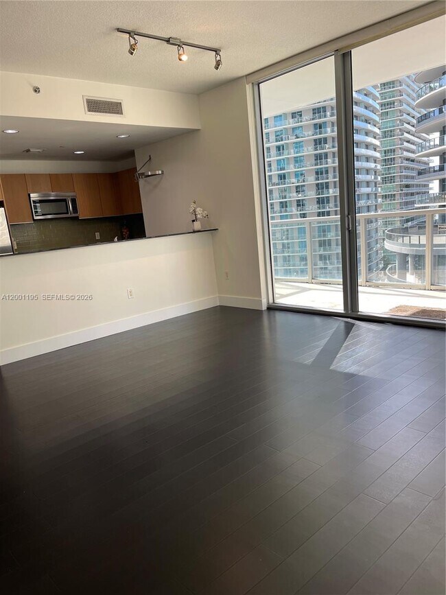 Photo - 1050 Brickell Ave Unit 1820