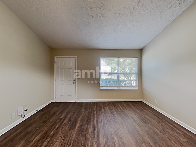 Photo - 1331 Mac Duff Dr