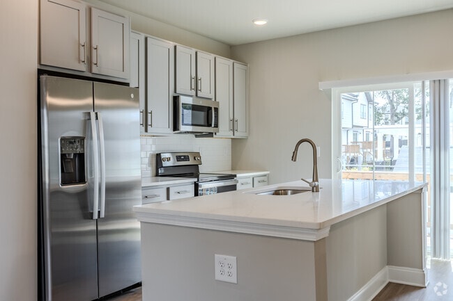 1BR, 1.5BA - 1048SF - Kitchen