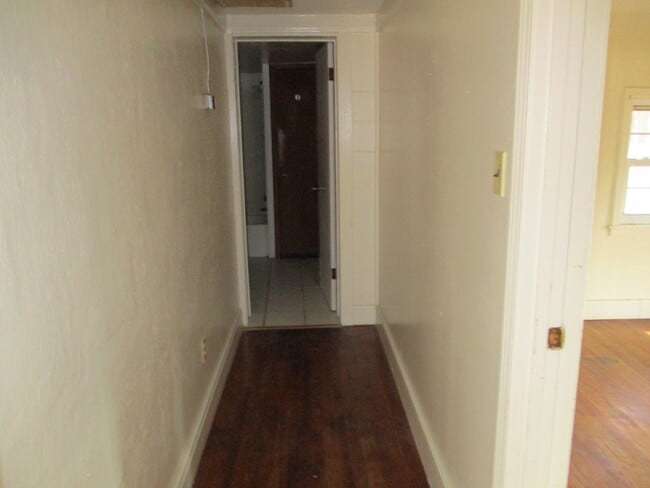 Photo - 2 Bedroom Home For Rent Over The River!