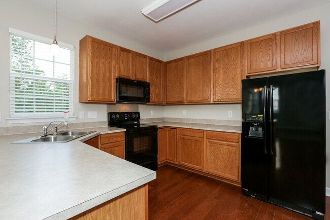 Photo - 4267 Kiser Woods Dr SW