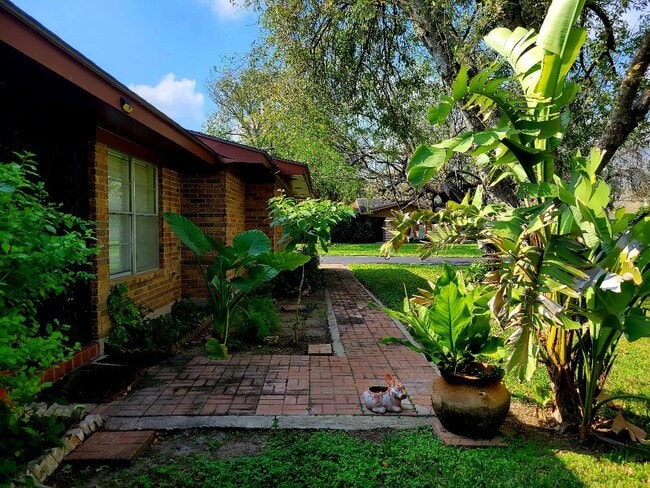 Photo - 43A N Coria St