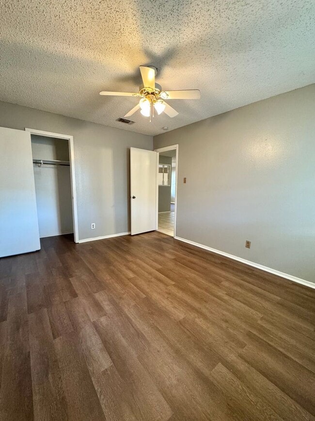 Photo - AVAILABLE NOW - Cozy 3-Bedroom Home in Desirable Neighborhood Near Goodfellow AFB!