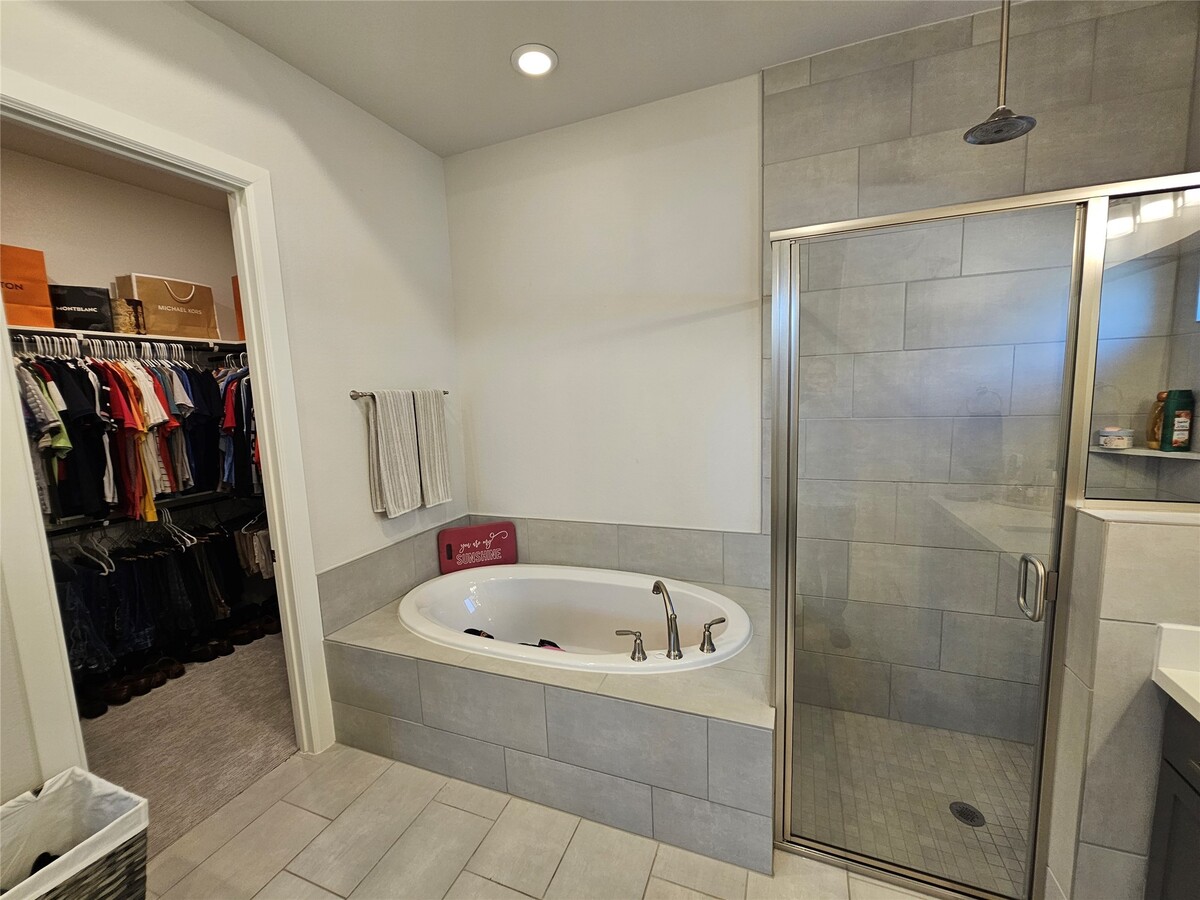 Photo - 5435 Farm Hill Way