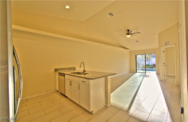 Photo - 510 Skyline Blvd